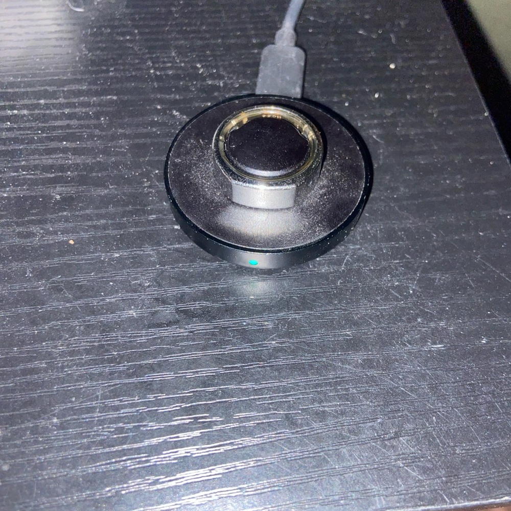 Oura Black Charging Dock with Magnetic Ring